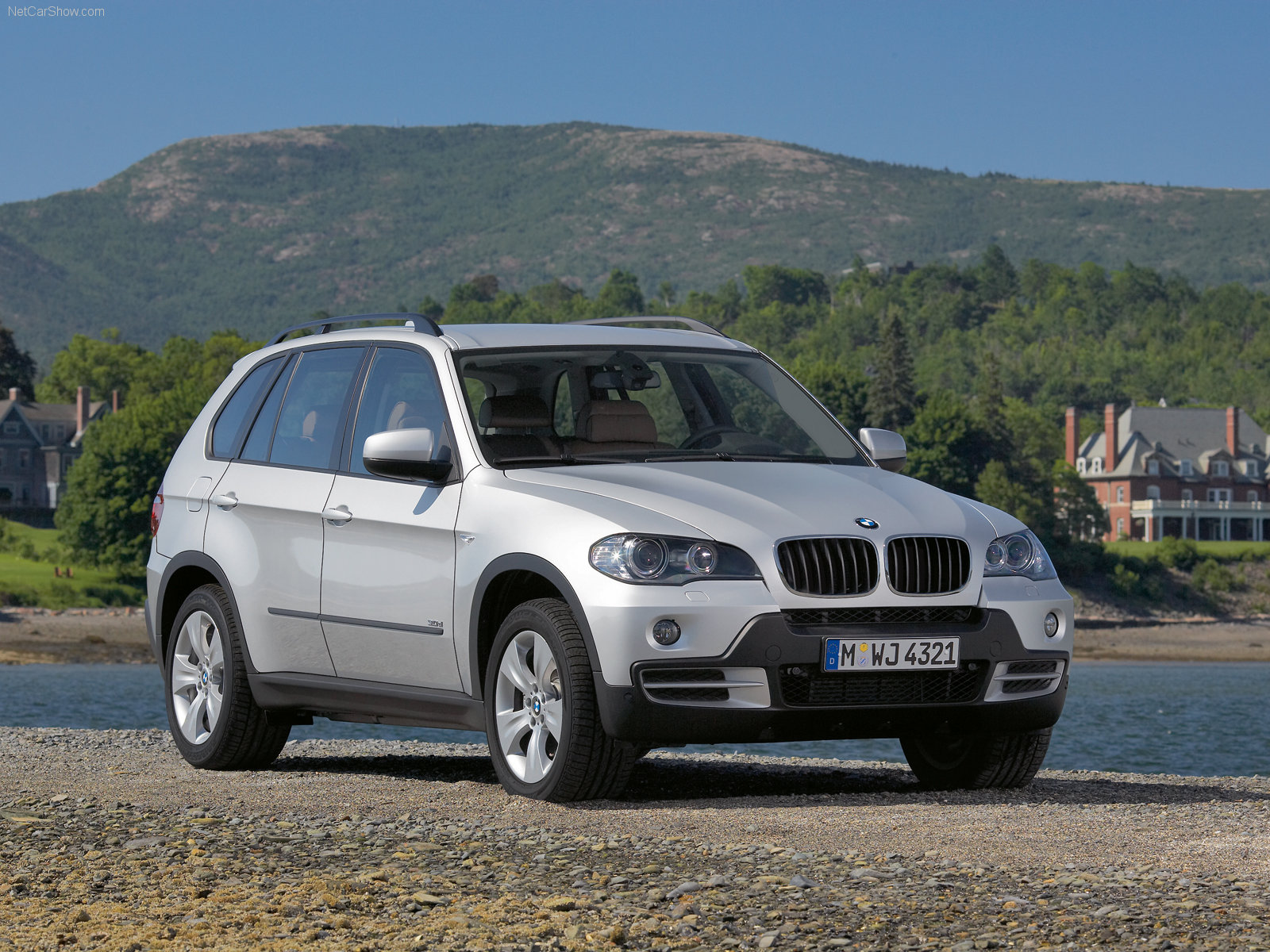 My perfect BMW X5. 3DTuning probably the best car configurator!